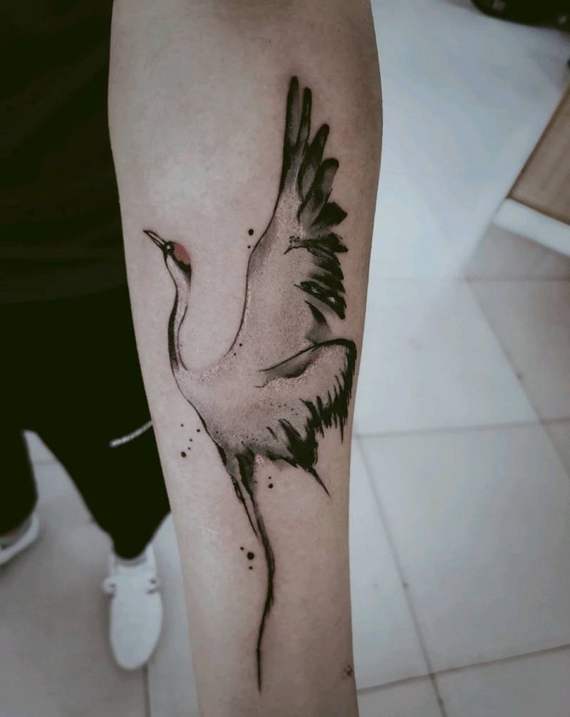 水墨仙鹤纹身图片_手臂水墨纹身图案
