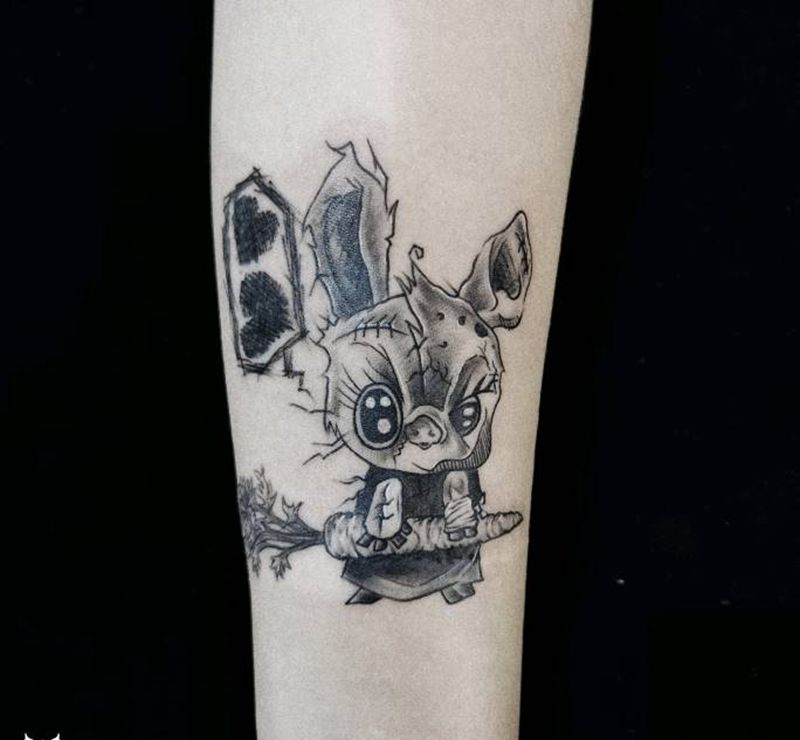 原创遮盖设计纹身图片_手臂图腾点刺遮盖兔子猪纹身图案