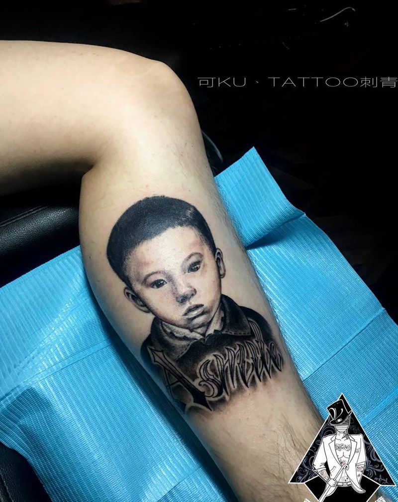 肖像纹身图片_成品脚部腿部写实肖像人物纹身图案