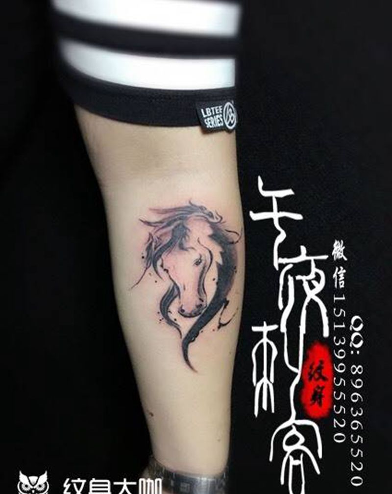 马儿纹身图片
