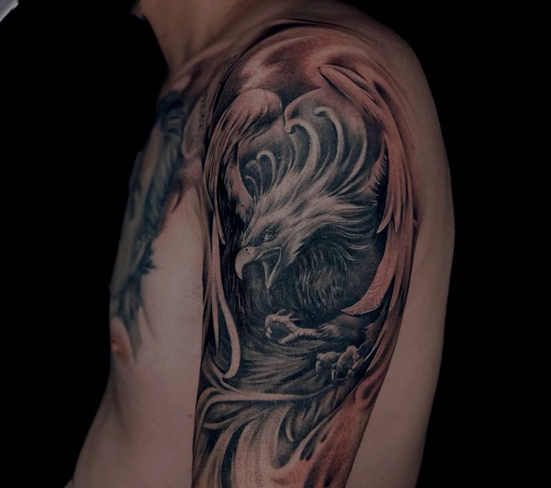 凤凰纹身图片_欧美写实新传统纹身图案