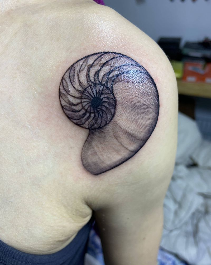 螺纹身图片_图腾纹身图案