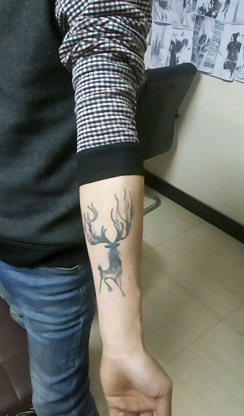 柴鹿纹身图片