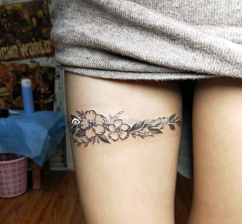 腿环纹身图片_腿部手臂花环腿环臂环纹身图案