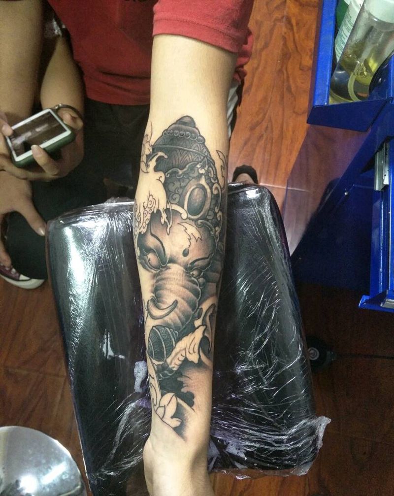 每一次遮盖都是挑战。未完待续纹身图片