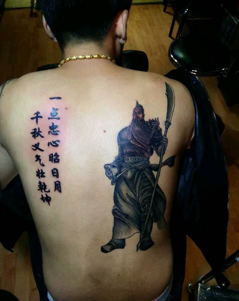 修改关二爷纹身图片_肩部传统人物成品纹身图案