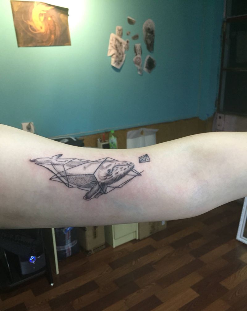 几何鲸鱼纹身图片