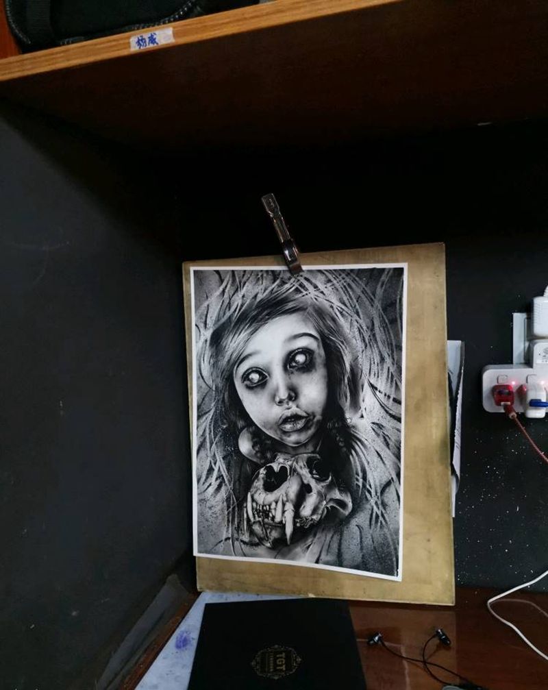 原创…暗黑女孩纹身图片_欧美写实纹身图案