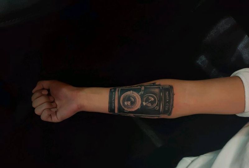 相机纹身图片_欧美写实纹身图案