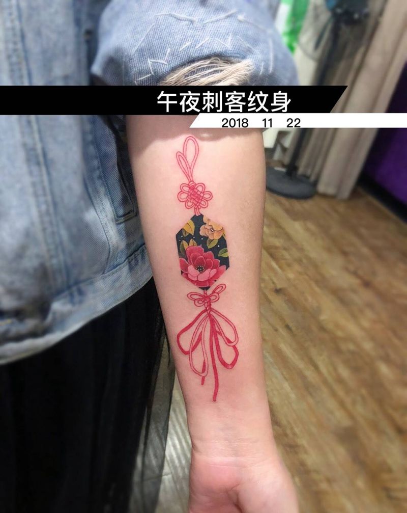 中国结纹身图片_手臂水彩纹身图案
