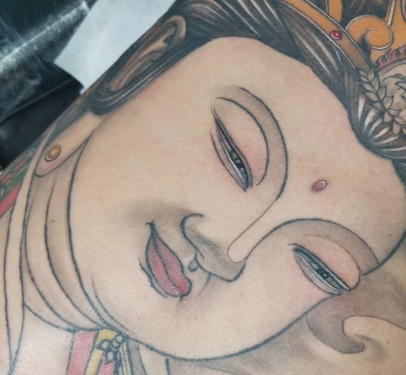 满背佛纹身图片_背部老传统纹身图案