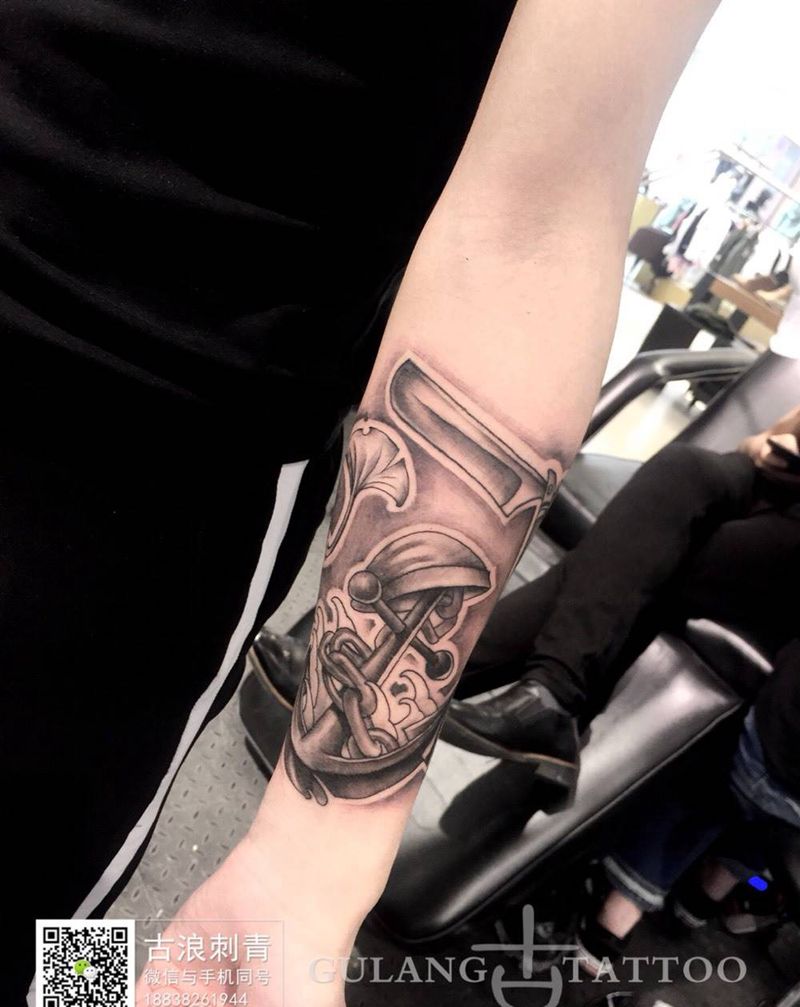 old school黑灰纹身图片