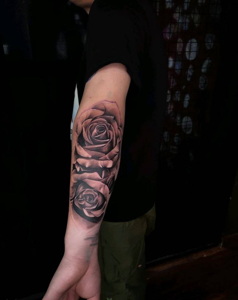 玫瑰纹身图片_欧美写实纹身图案