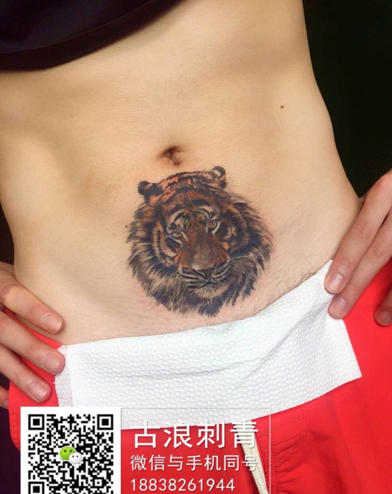 虎头纹身图片