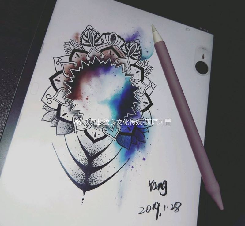 手稿设计纹身图片_手臂背部New School水墨王泼墨纹身图案