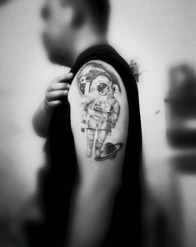 宇航员（未完成）纹身图片_手臂欧美写实宇航员科幻星际探索纹身图案