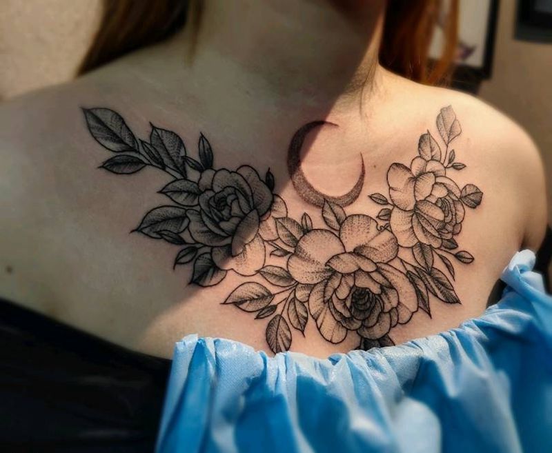 花胸 素花纹身图片_胸部纹身图案