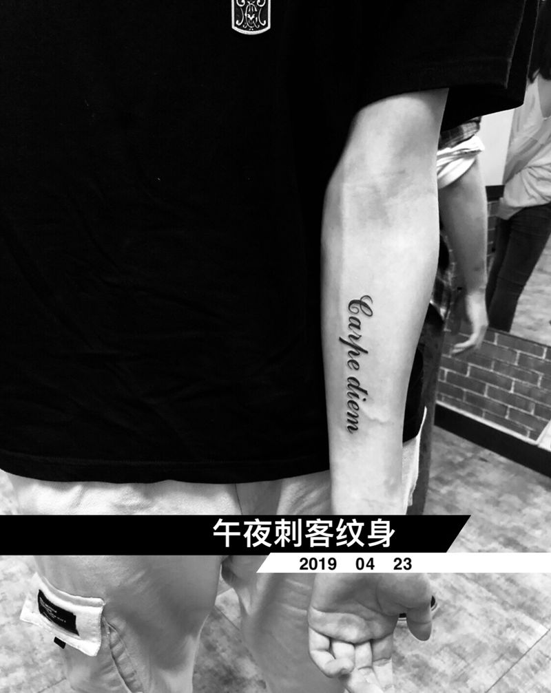 字母纹身图片_小清新纹身图案