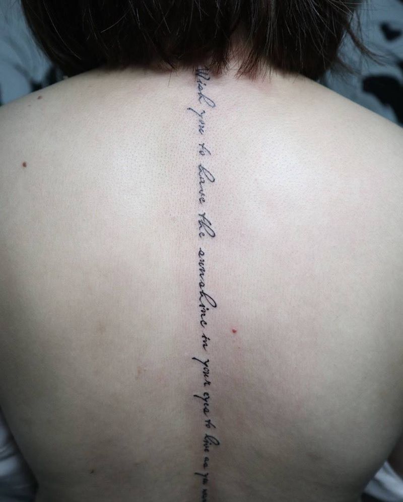 脊柱英文纹身图片_成品颈部背部腰部平顶山纹身图案