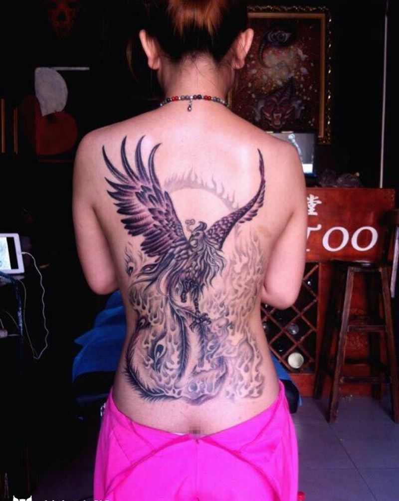 浴火重生纹身图片