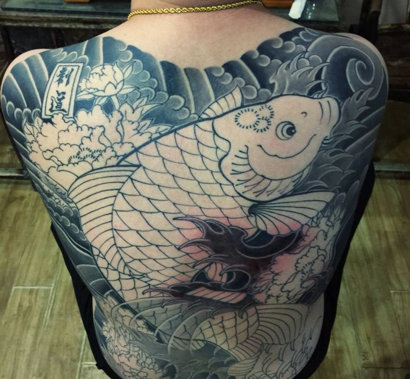 任凭你怎么享受这个过程 我都眼不痒脖不疼… 想法还是很美好～ ​[耶]纹身图片