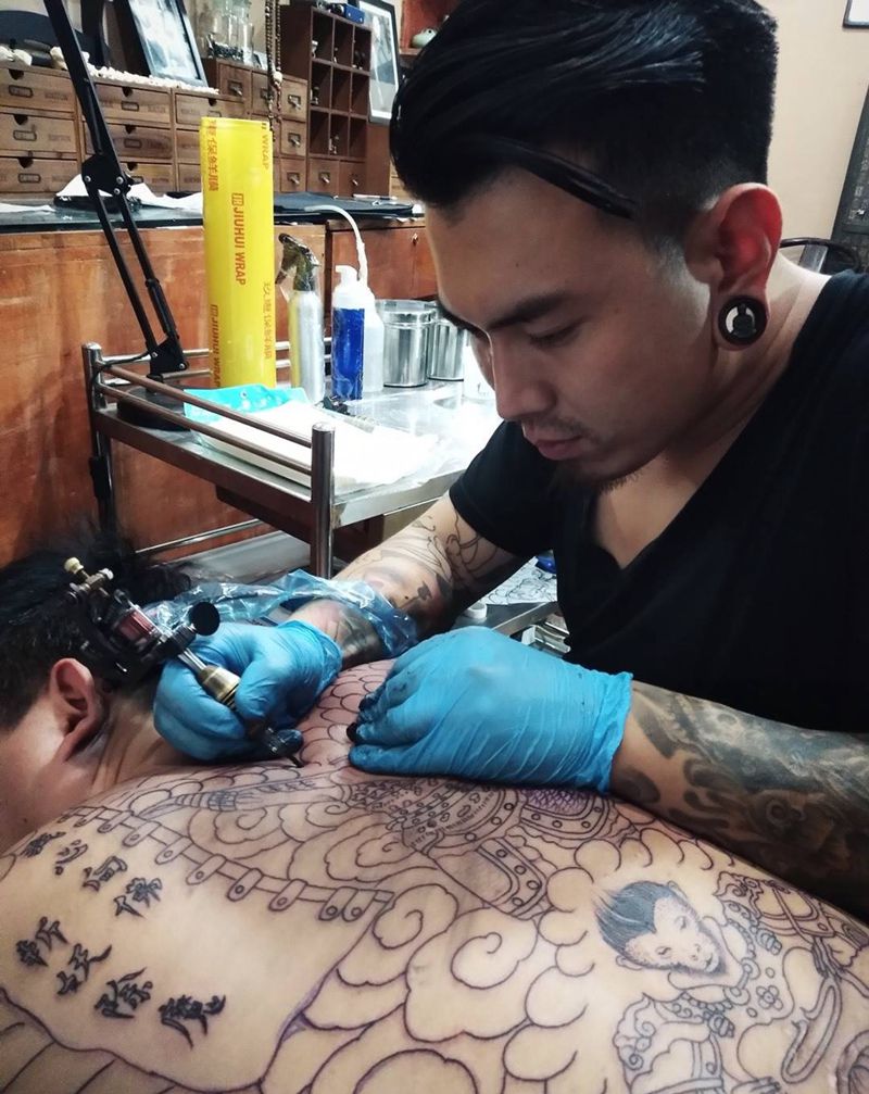 还有多少人心里藏着个至尊宝～ ​​​[嘿哈]纹身图片