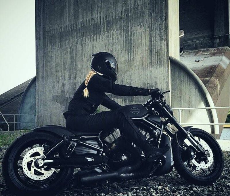 刺青 机车 健美的体魄和有趣的灵魂 你喜欢哪一个～[奸笑]纹身图片