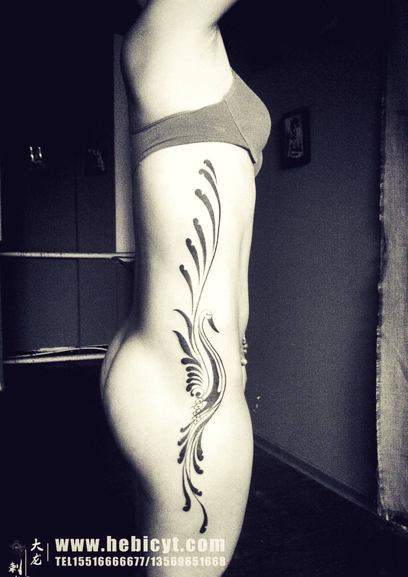 小艾纹身图片_成品图腾纹身图案