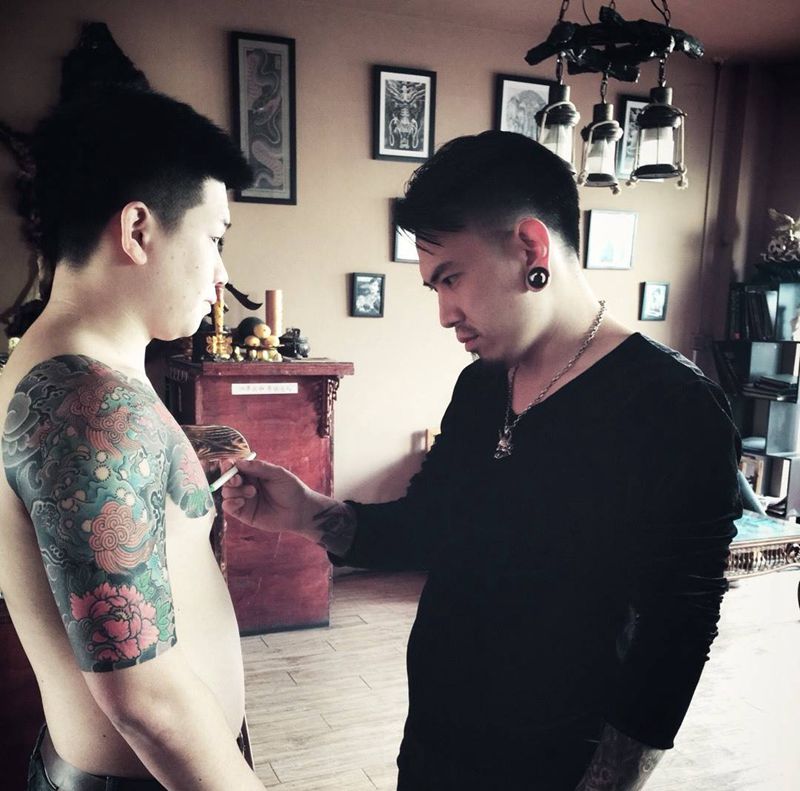 今续半胛~纹身图片