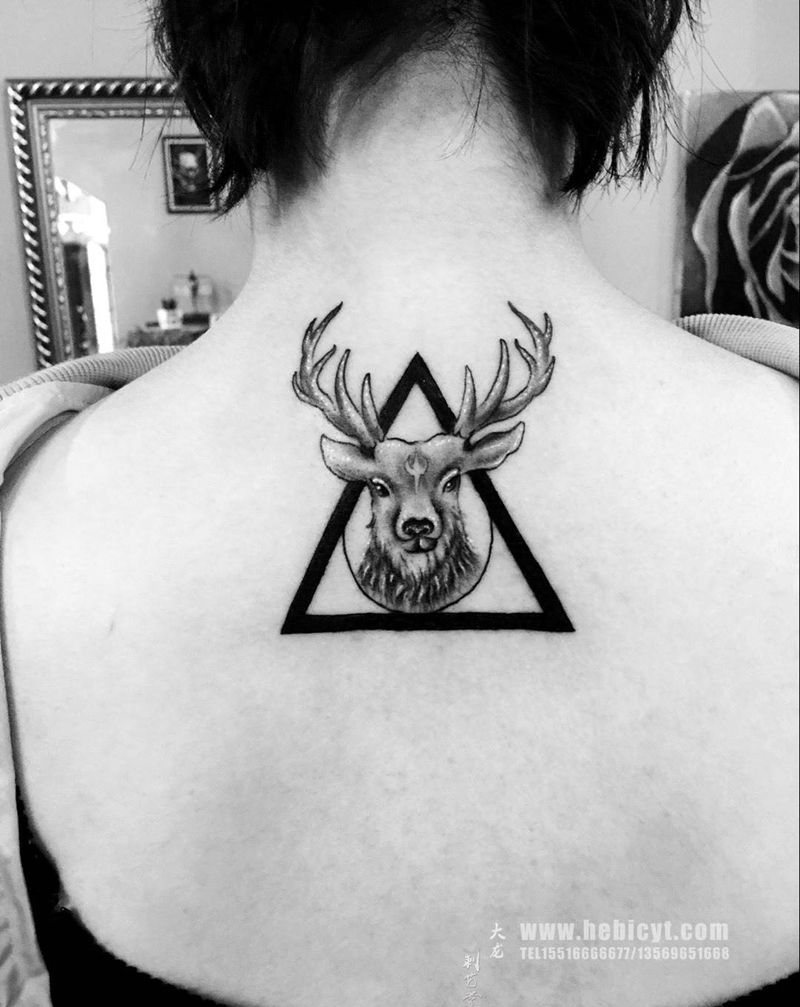 麋鹿纹身图片