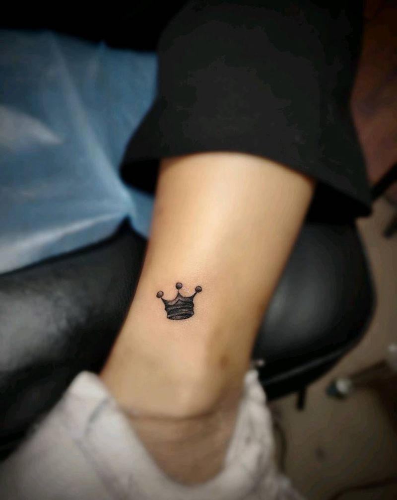 嗯纹身图片_颈部腿部纹身图案