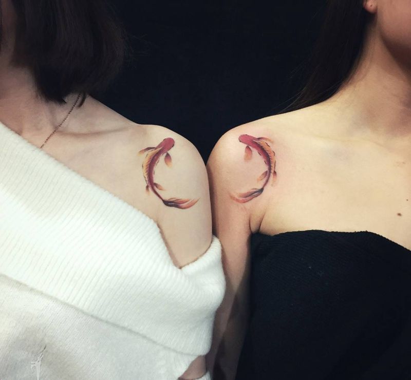 刺艺堂-彫茜老师今日双鱼作品～纹身图片