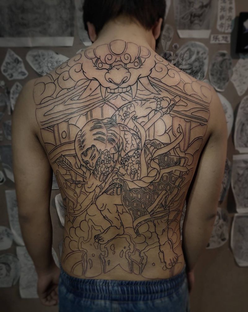 。纹身图片_背部老传统纹身图案