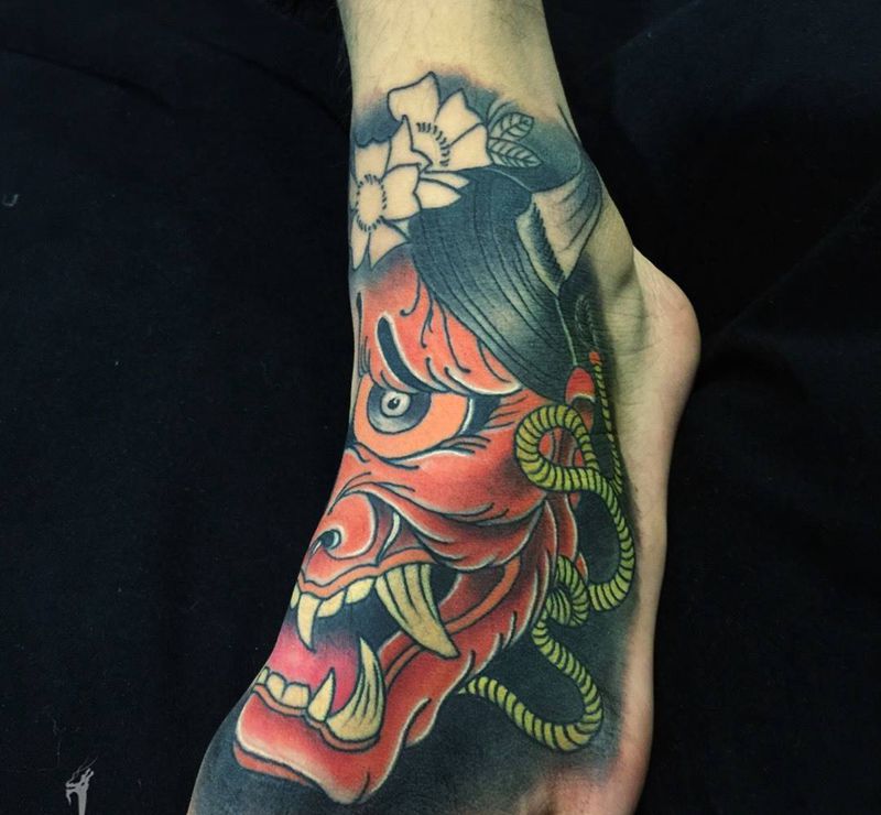 抠脚的一天～[偷笑]纹身图片