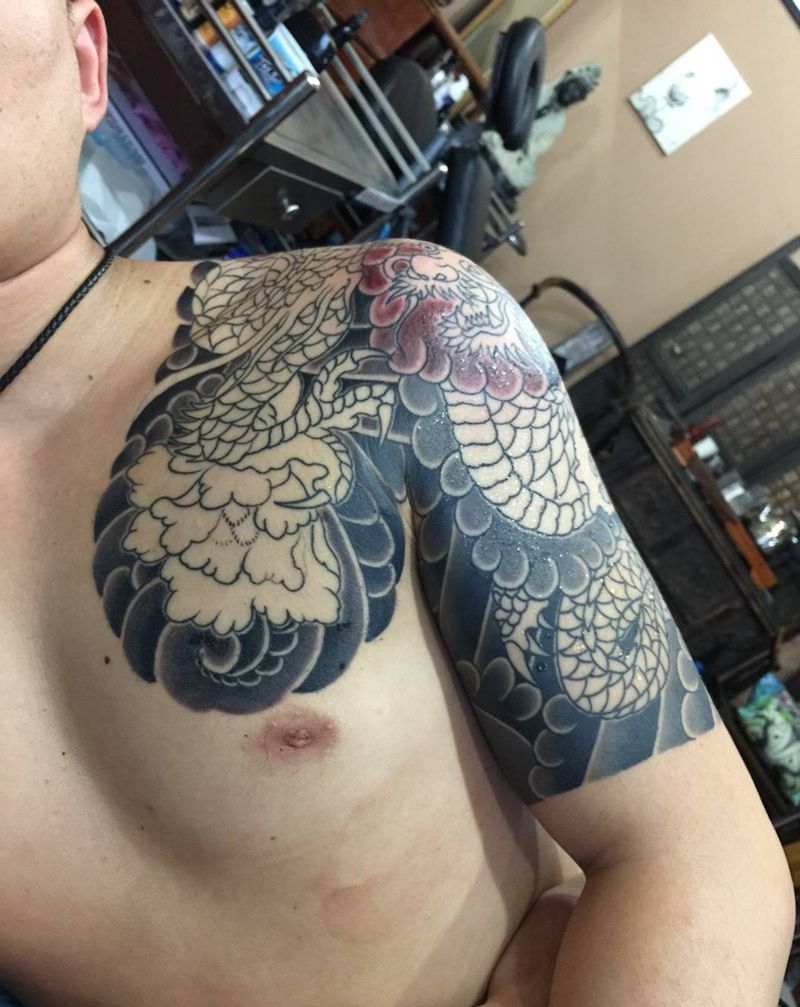 今日掉渣鲜甲～[偷笑]纹身图片