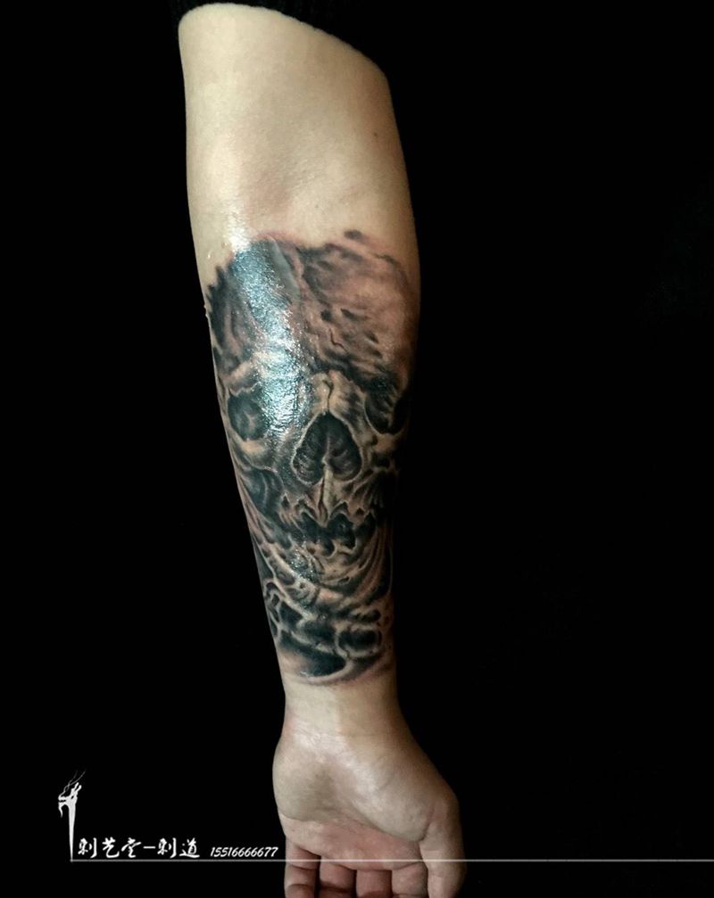 枯纹身图片