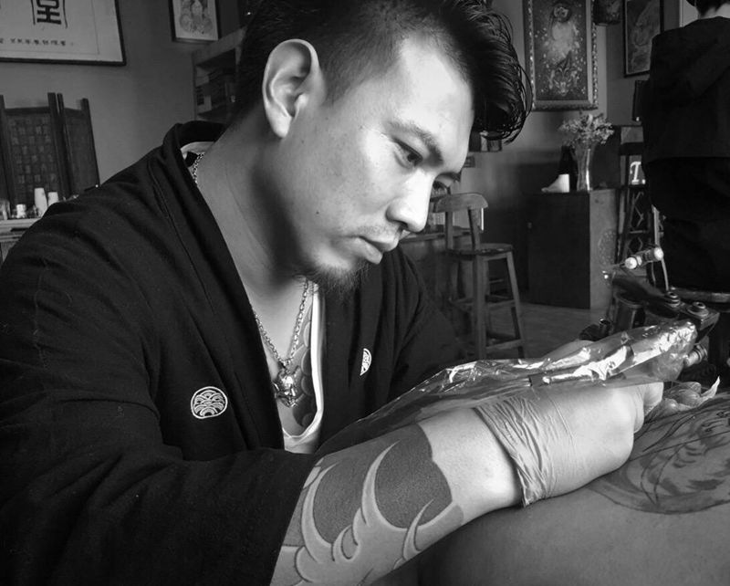 疼痛是剂良药 陪伴是种奢望 刺青是次洗礼 灵魂本就孤独～纹身图片