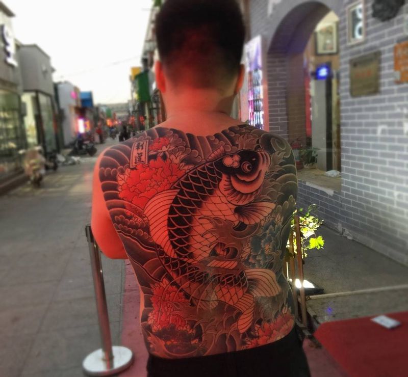 街拍～[嘿哈]纹身图片