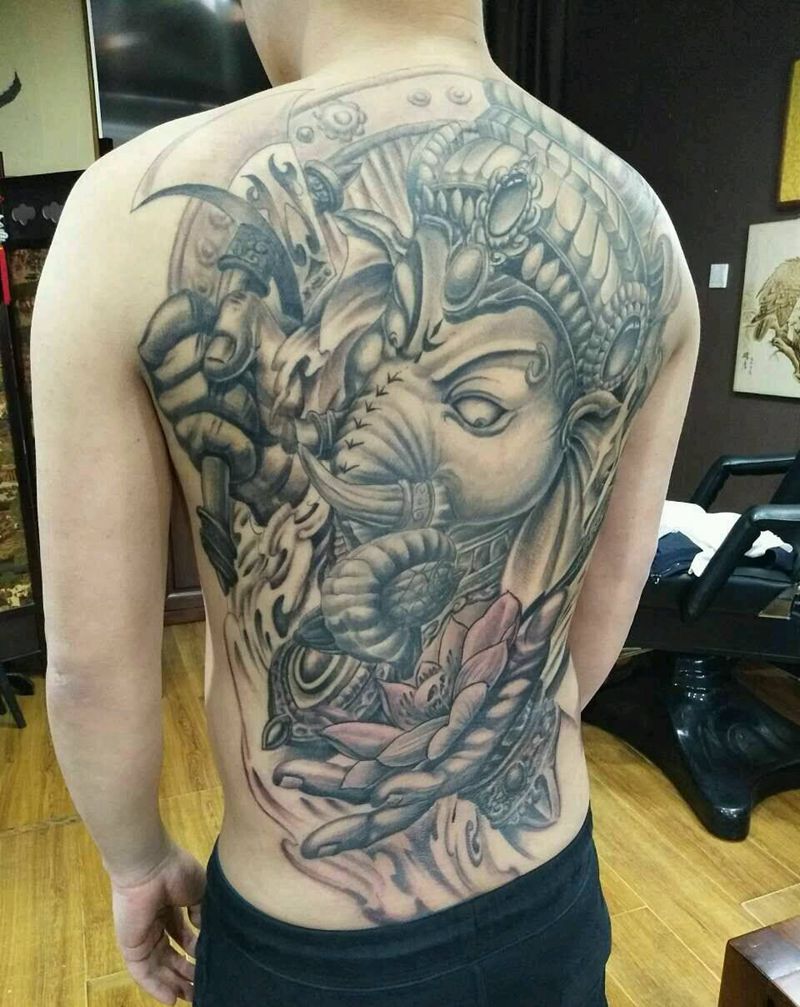 象神满背，下次收尾！纹身图片