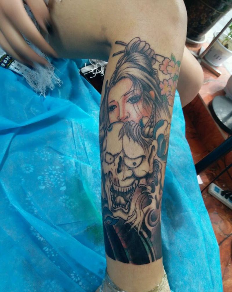 艺姬完成纹身图片