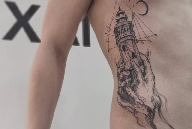 灯塔纹身图片_腰部New School水墨纹身图案
