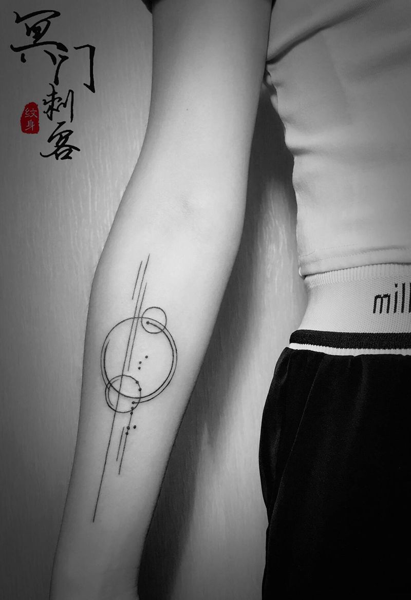 几何纹身图片_手臂几何纹身图案