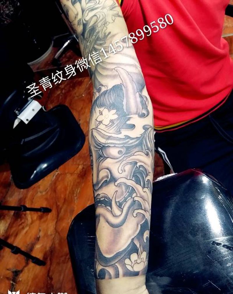 花臂完成纹身图片
