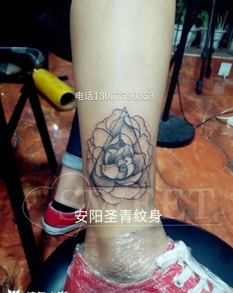 花完成纹身图片