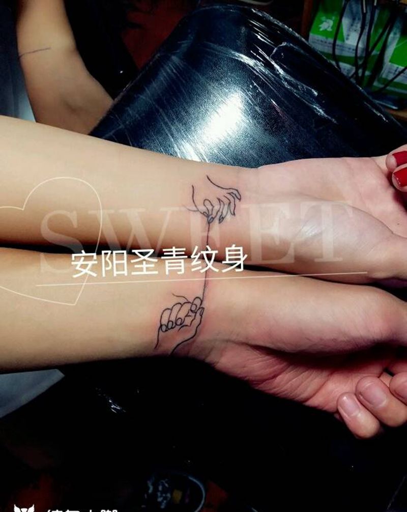 情侣纹身完成纹身图片