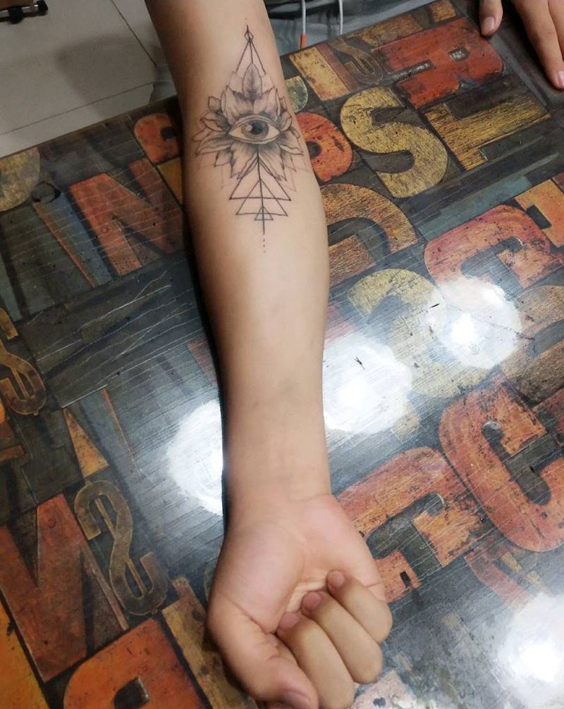 智慧之眼纹身图片_几何纹身图案