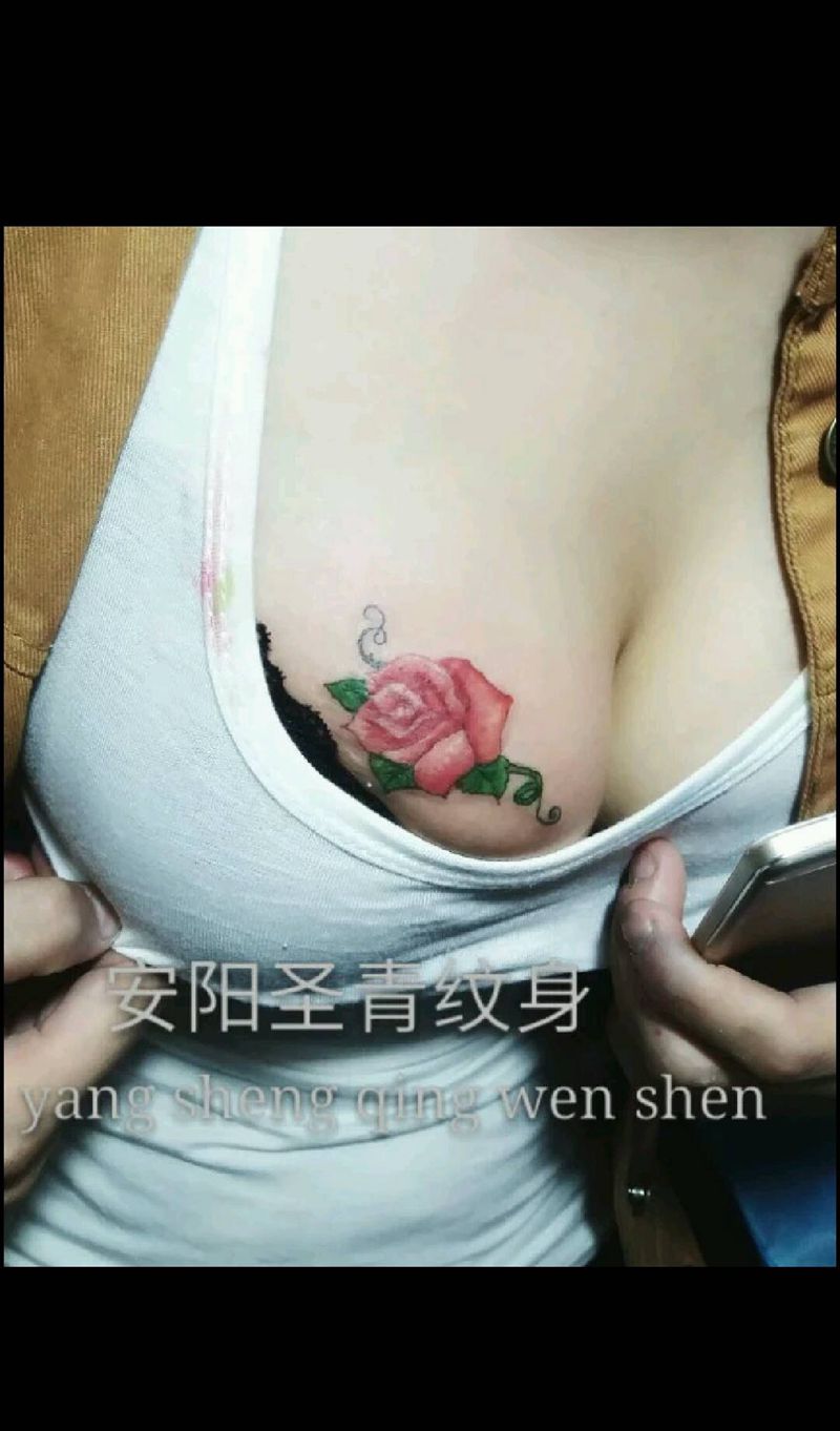 花完成纹身图片