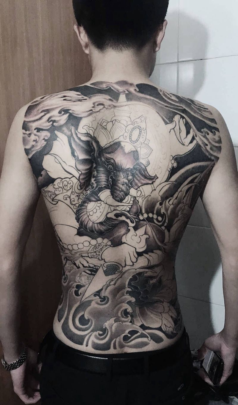 象神未完纹身图片