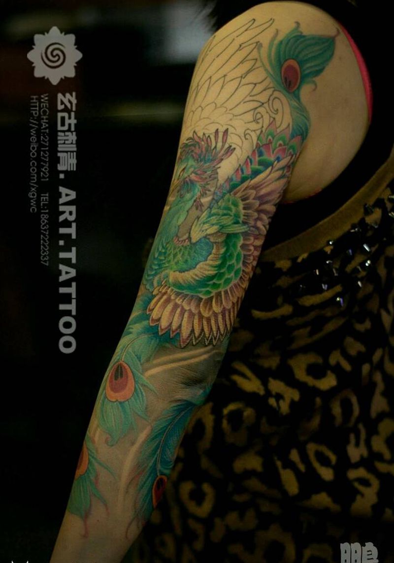 孔雀纹身图片_手臂传统习俗国画动物成品纹身图案