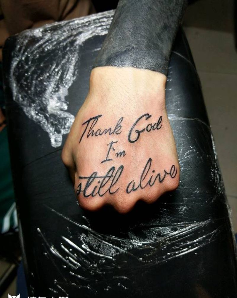 手背涂鸦纹身图片_肩部腰部背部手臂手部欧美清新图腾字成品纹身图案